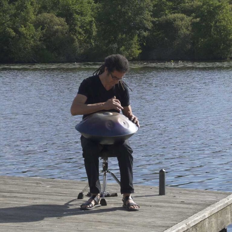 Lire la suite à propos de l’article Joueur de Handpan